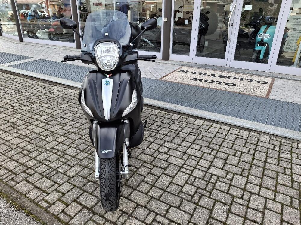 Piaggio Beverly 350 SportTouring ie ABS (2011 - 17) (2)