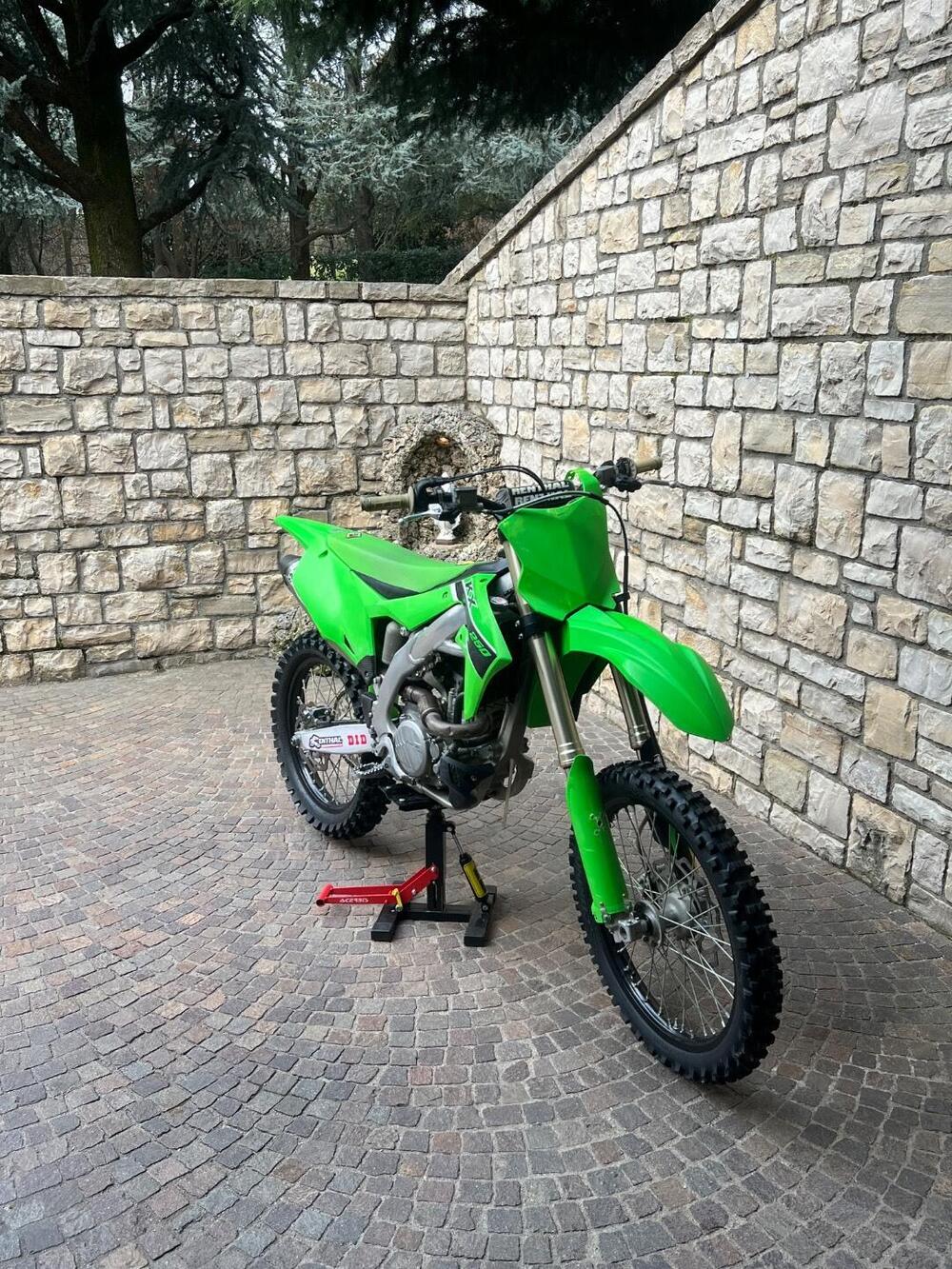 Kawasaki KX 250 F (2023) (5)