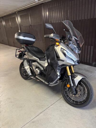 Honda X-ADV 750 DCT (2021 - 24) usata