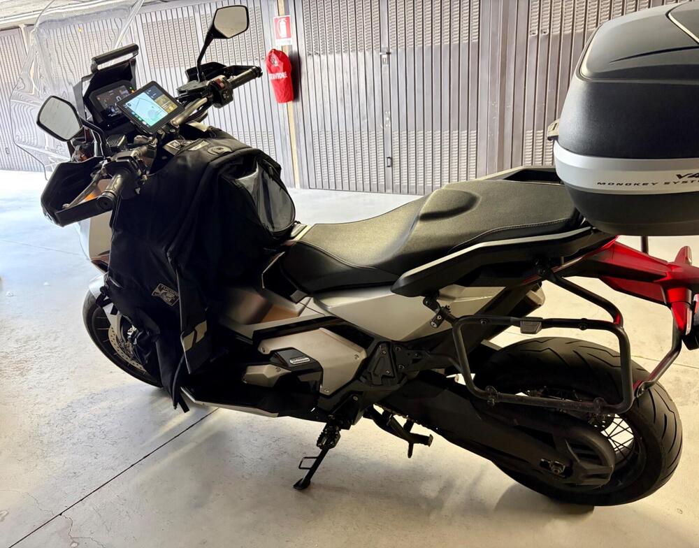 Honda X-ADV 750 DCT (2021 - 24) (2)