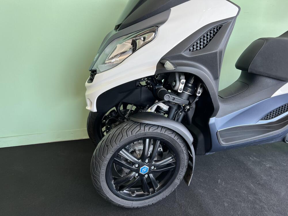 Piaggio MP3 300 ABS Hpe (2021 - 24) (12)