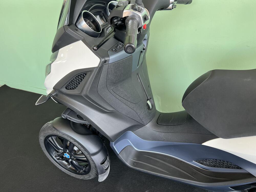 Piaggio MP3 300 ABS Hpe (2021 - 24) (13)