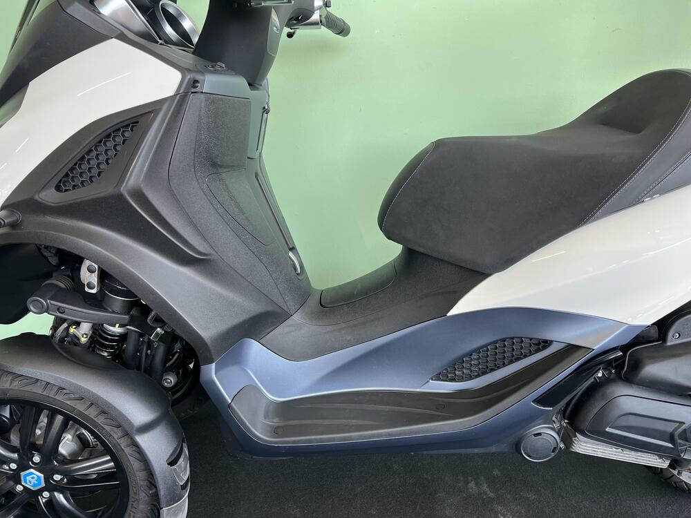 Piaggio MP3 300 ABS Hpe (2021 - 24) (14)