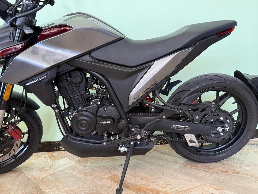 Malaguti Drakon 125 (2022 - 26) (6)