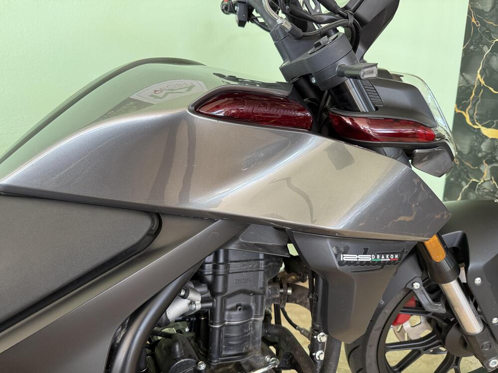 Malaguti Drakon 125 (2022 - 26) (12)