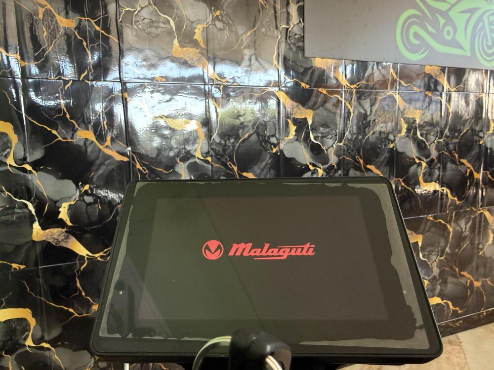 Malaguti Drakon 125 (2022 - 26) (14)