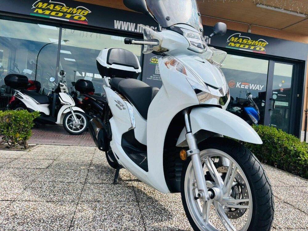 Honda SH 300 i ABS (2016 - 20) (10)