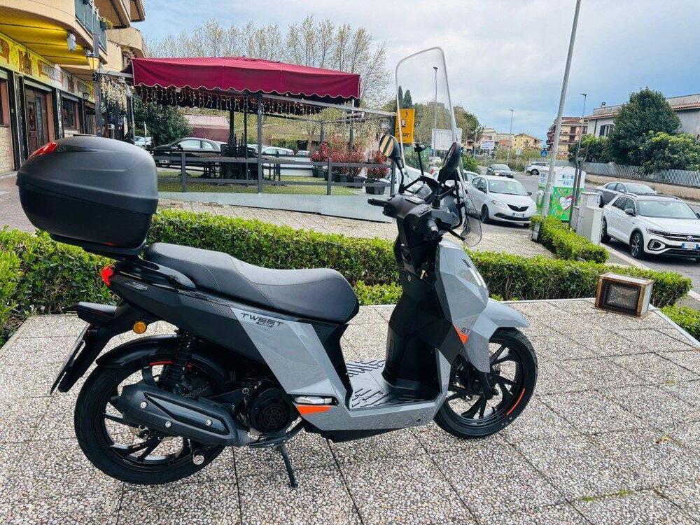 Peugeot Tweet 200 GT (2021 - 25) (4)