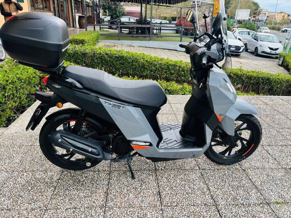 Peugeot Tweet 200 GT (2021 - 25) (2)