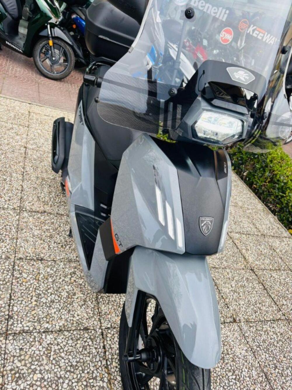 Peugeot Tweet 200 GT (2021 - 25) (9)