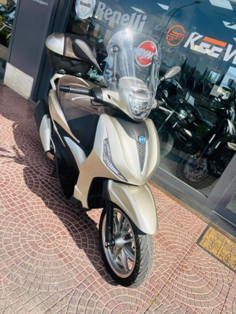 Piaggio Beverly 400 ABS-ASR (2021 - 24) (10)