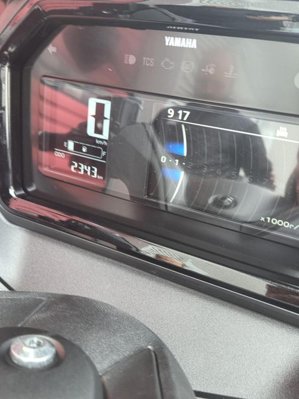 Yamaha X-Max 300 Tech Max (2025 - 26) (6)