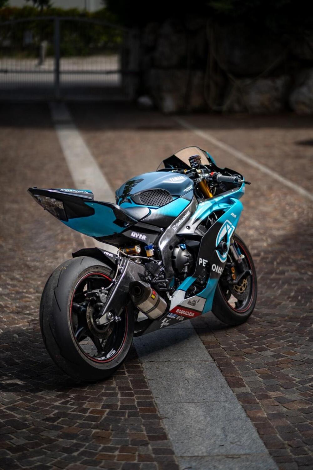 Yamaha YZF R6 (2010 - 16) (3)