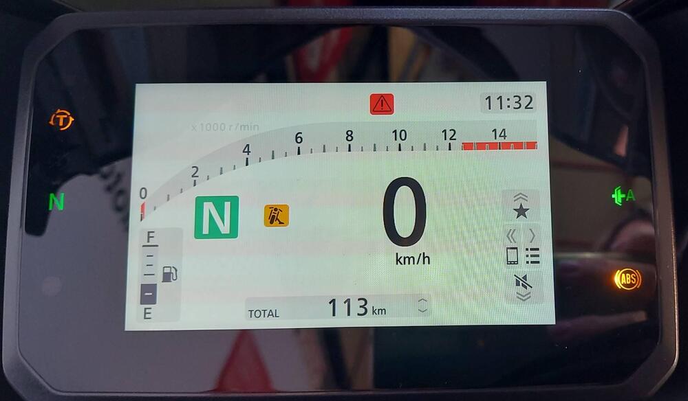 Honda CBR 650 R E-Clutch (2024 - 26) (2)