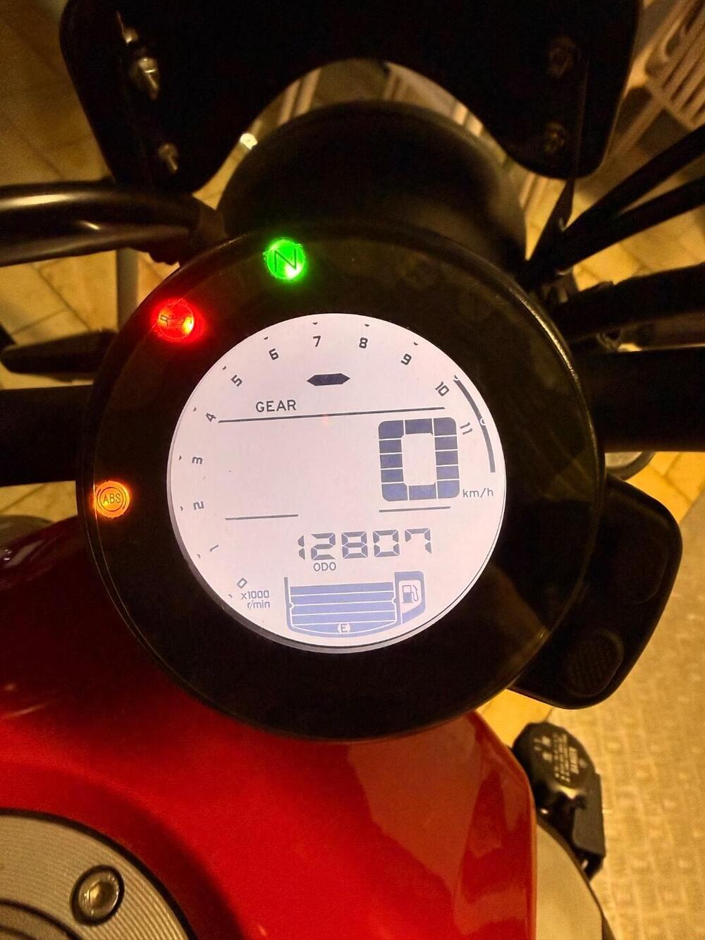 Yamaha XSR 700 (2022 - 26) (4)