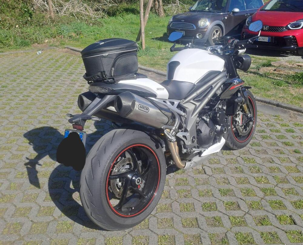 Triumph Speed Triple 1050 RS (2018 - 20) (2)