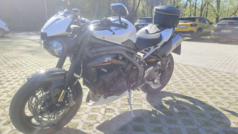 Triumph Speed Triple 1050 RS (2018 - 20) (4)