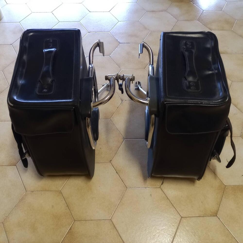 Borse laterali per Kawasaki w650 / w800 (2)