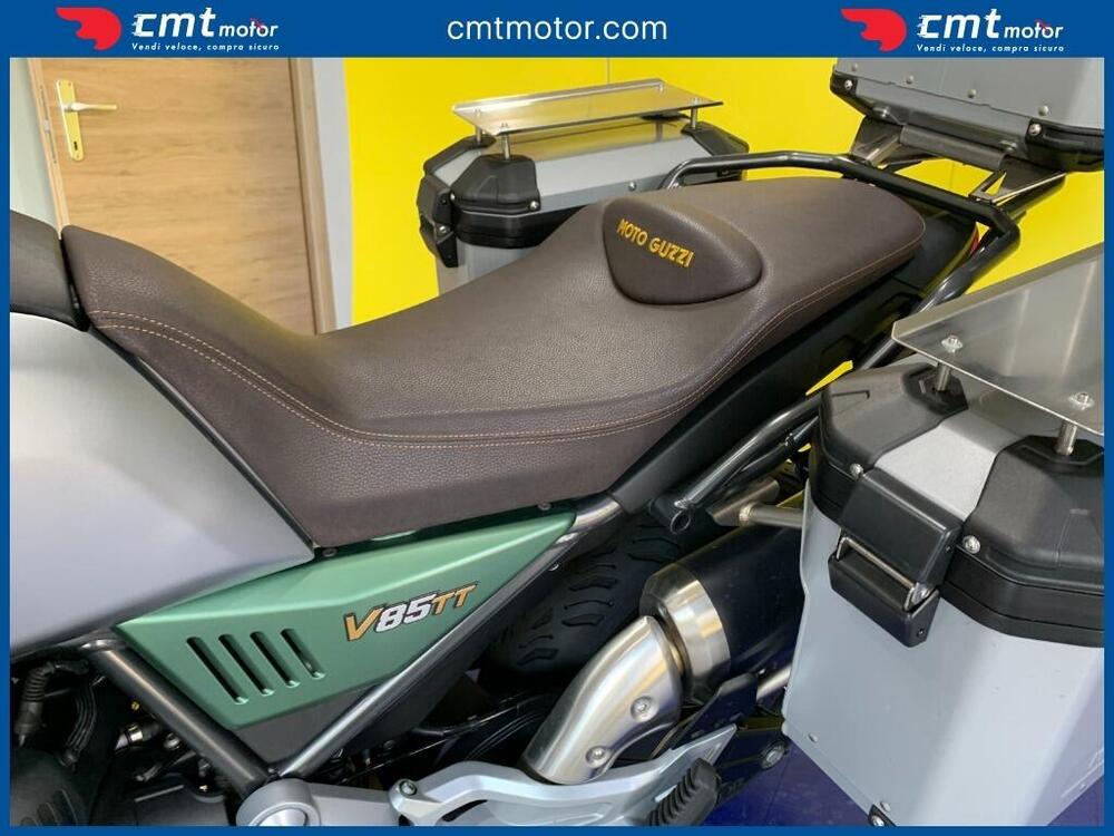 Moto Guzzi V85 TT Centenario (2021 - 22) (9)
