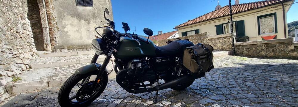 Moto Guzzi V7 Stone Ten (2024 - 25) (3)