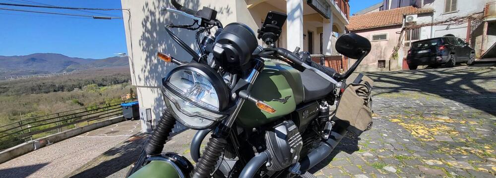 Moto Guzzi V7 Stone Ten (2024 - 25) (11)