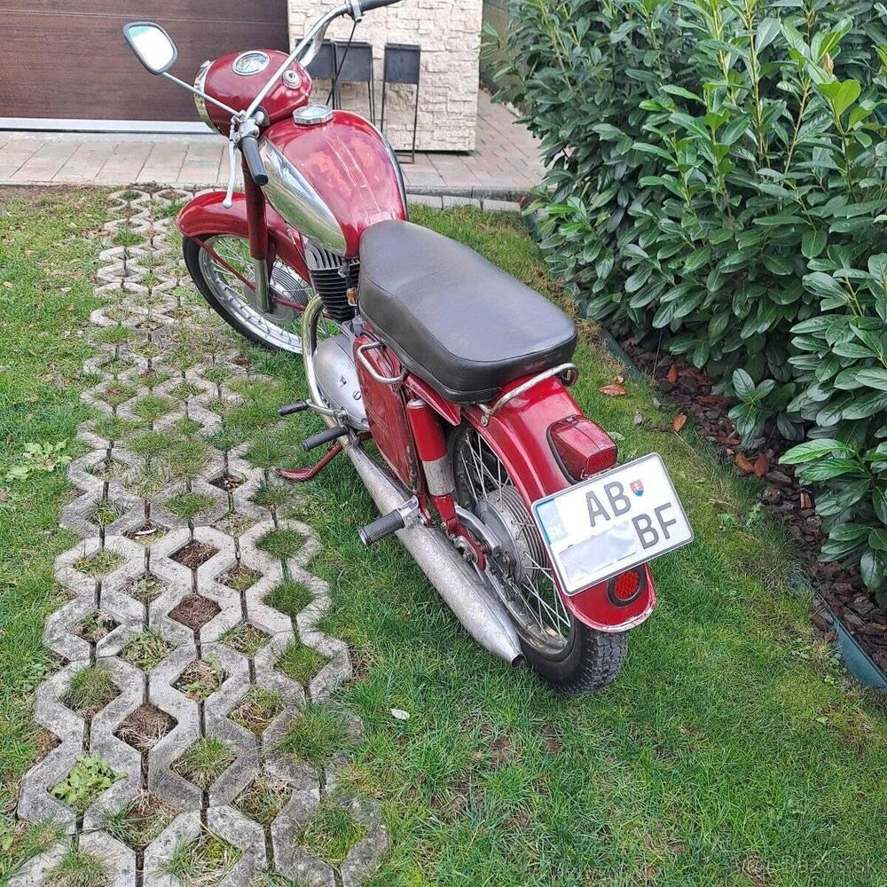 Jawa sport 250/590 (4)