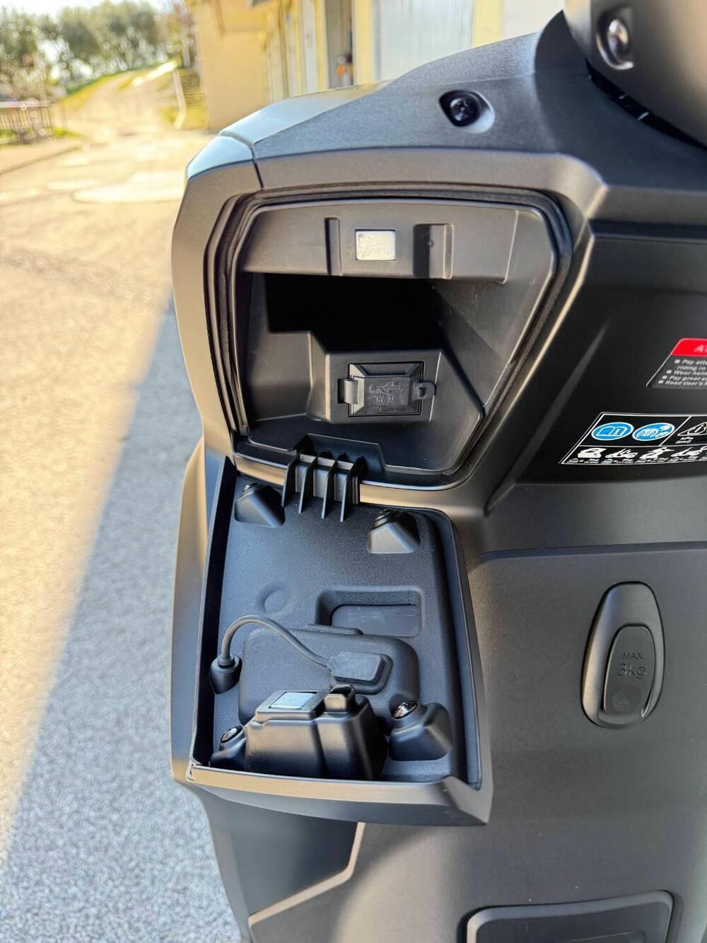 Voge Sfida SR16 125 (2025 - 26) (5)