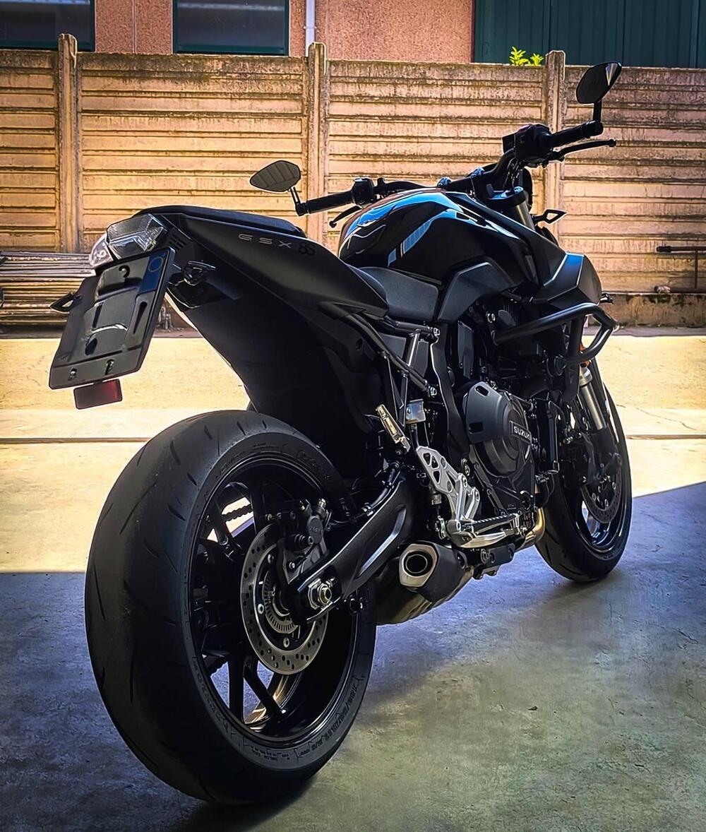 Suzuki GSX-8S (2023 - 24) (4)