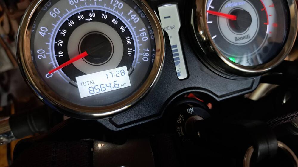 Benelli Imperiale 400 (2021 - 25) (2)