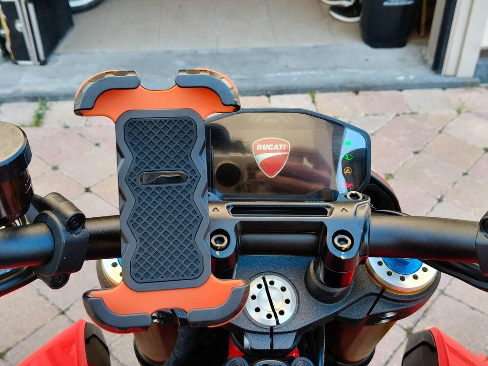 Ducati Hypermotard 950 SP (2022 - 25) (4)