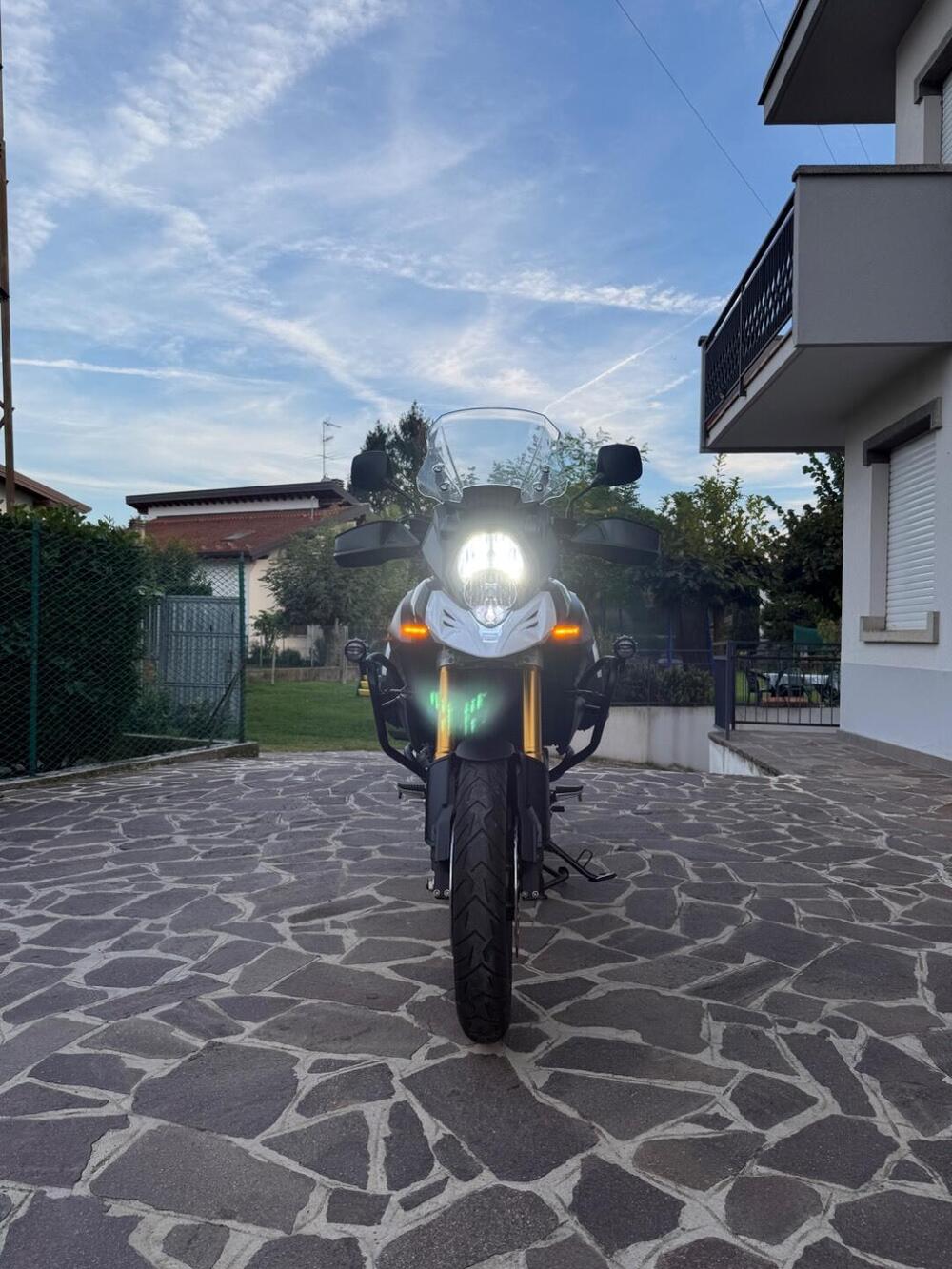 Suzuki V-Strom 1000 ABS (2014 - 17) (12)