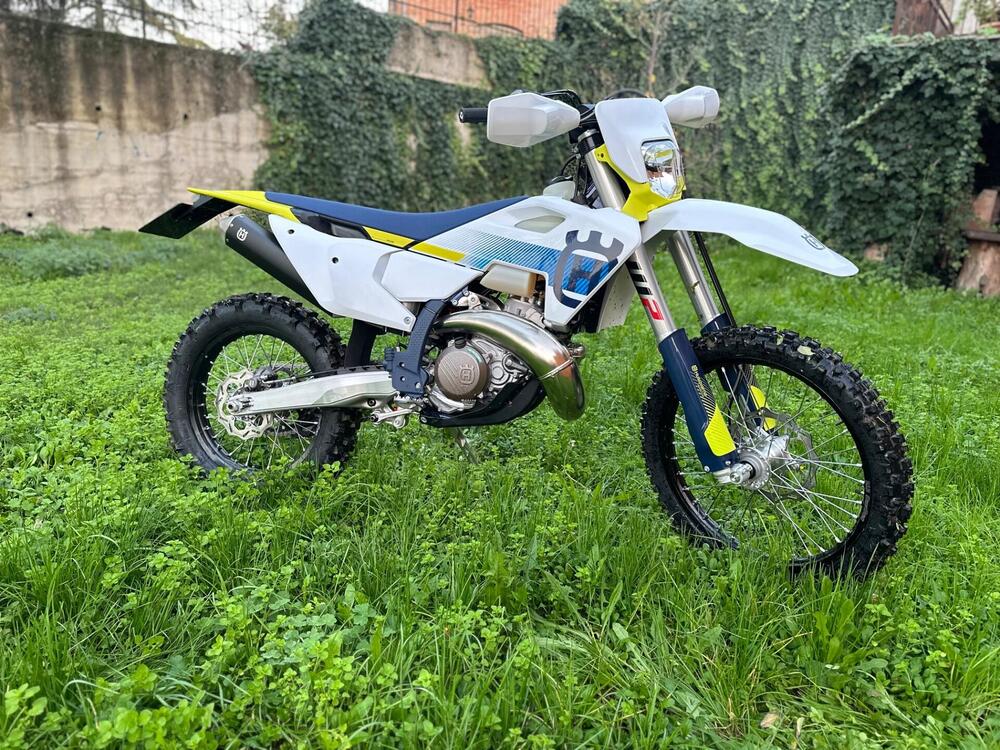 Husqvarna TE 250 (2024) (2)