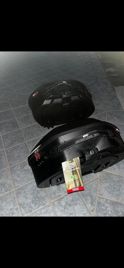Valigie Laterali GIVI WL900 Weightless 25L