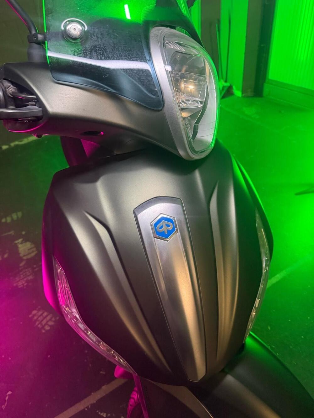 Piaggio Beverly 350 S ABS (2019 - 20) (3)