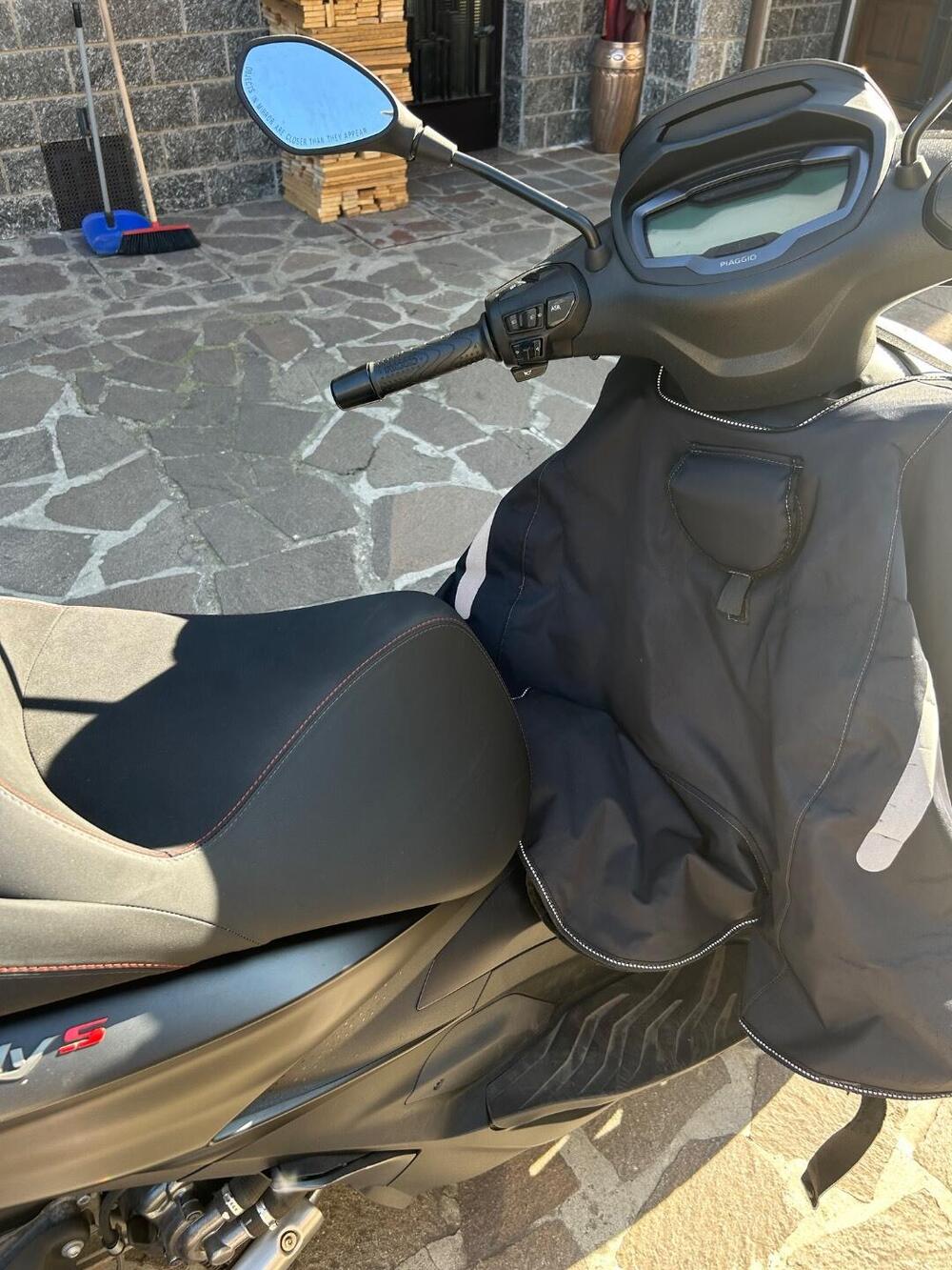 Piaggio Beverly 300 S ABS-ASR (2021 - 25) (6)