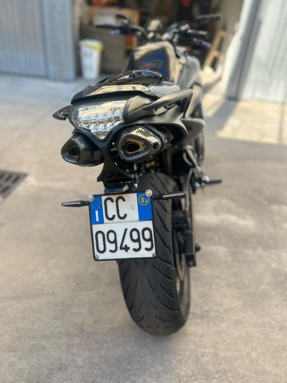 Yamaha FZS 600 Fazer (2003 - 04) (8)