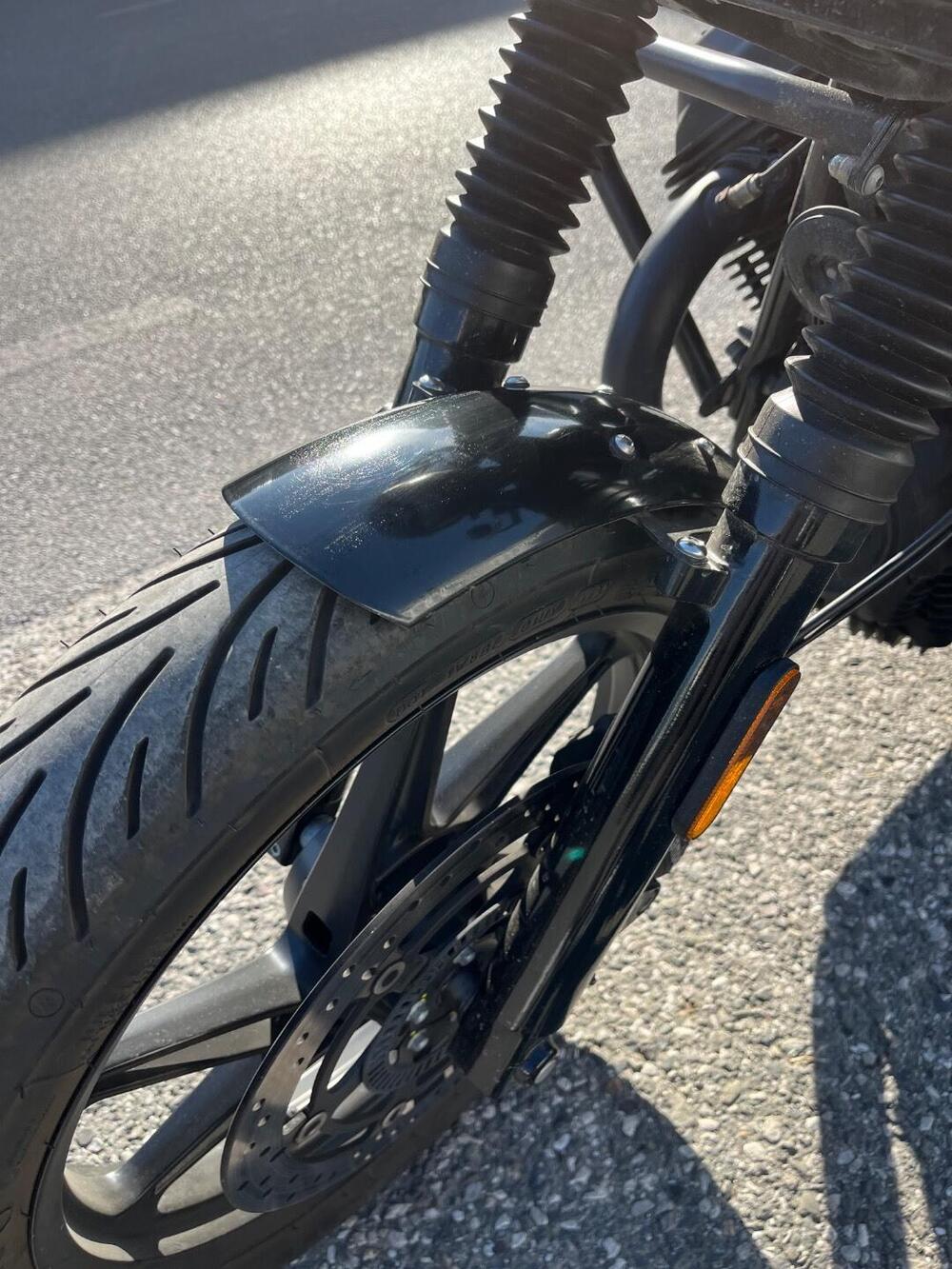 Moto Guzzi V7 Stone Special Edition (2022 - 25) (11)