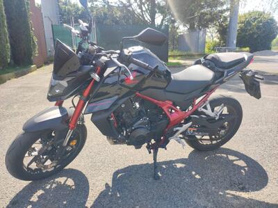 Honda CB 750 Hornet (2023 - 24) usata