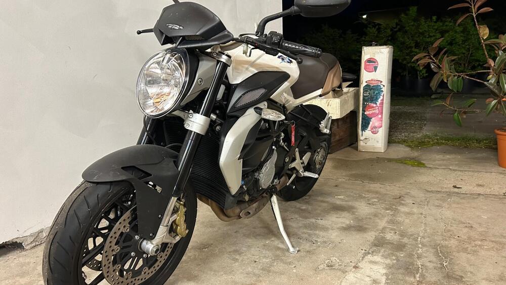 MV Agusta Brutale 675 EAS (2011 - 14) (2)