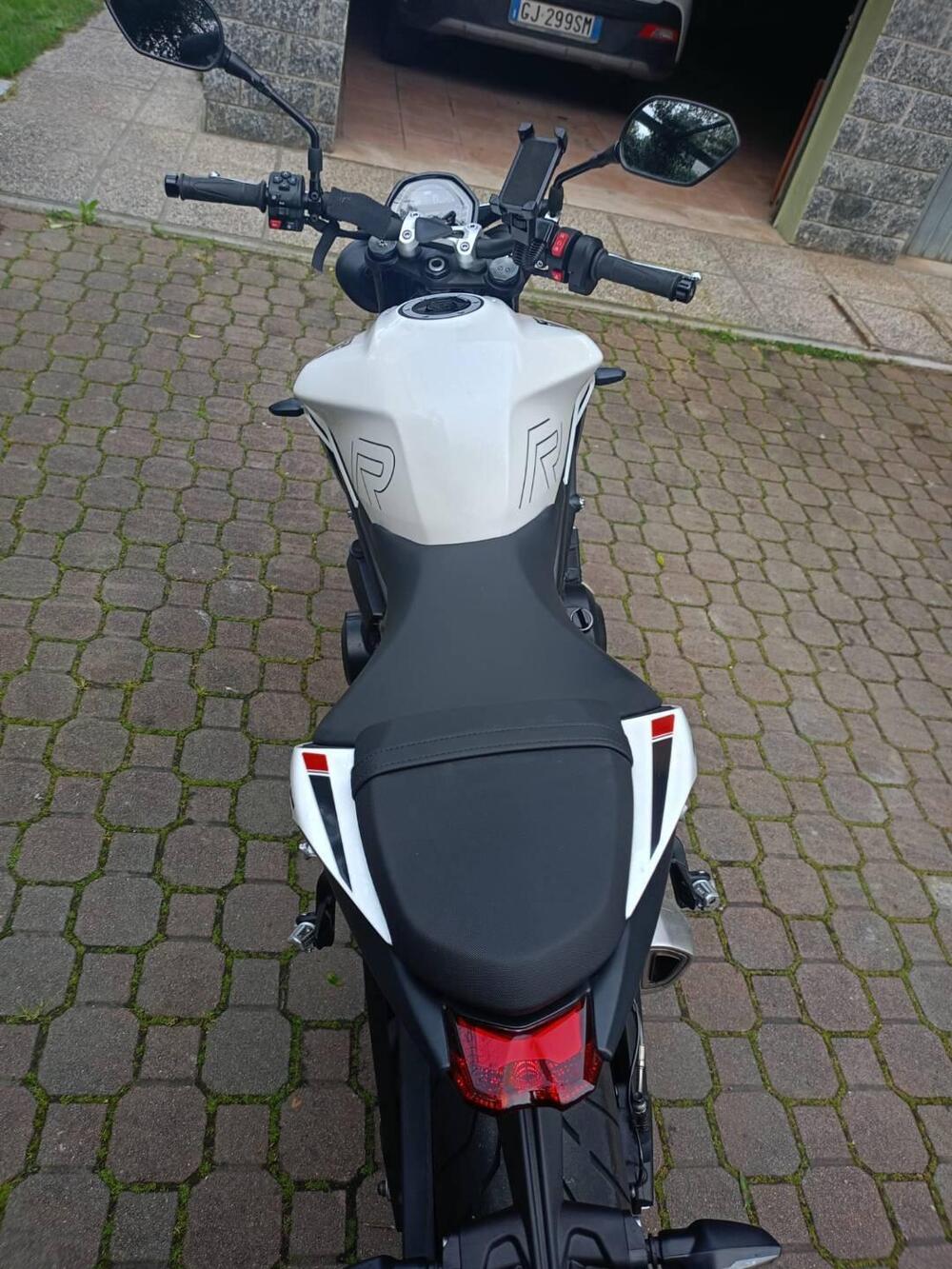 Triumph Street Triple 765 R (2023 - 26) (3)