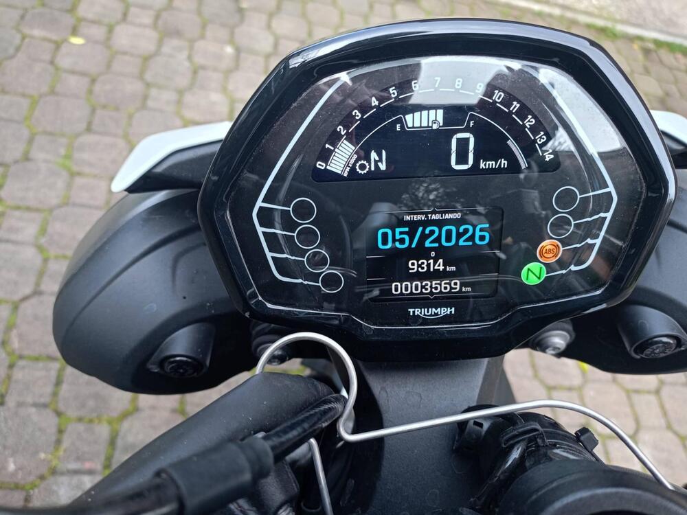 Triumph Street Triple 765 R (2023 - 26) (5)