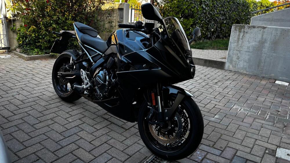 Suzuki GSX-8R (2024 - 26) (2)