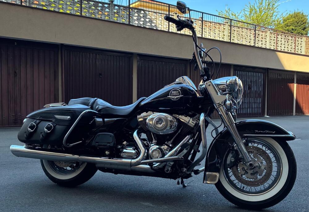 Harley-Davidson 1584 Road King Classic (2007 - 10) - FLHRC (3)