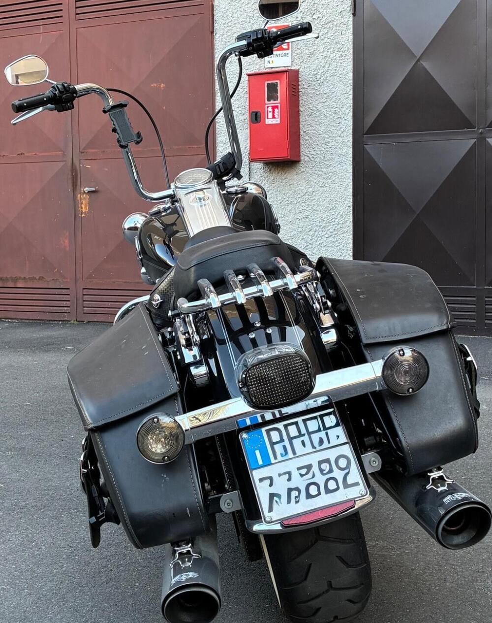 Harley-Davidson 1584 Road King Classic (2007 - 10) - FLHRC (6)