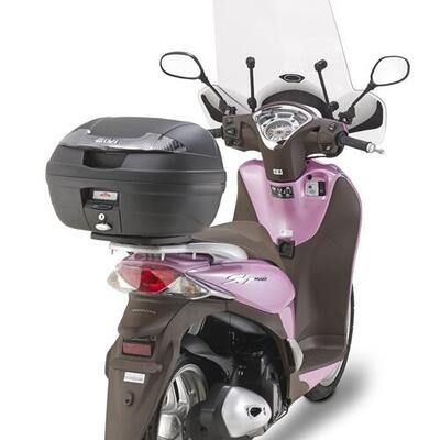 GIVI SR1125 Attacco posteriore specifico per baule