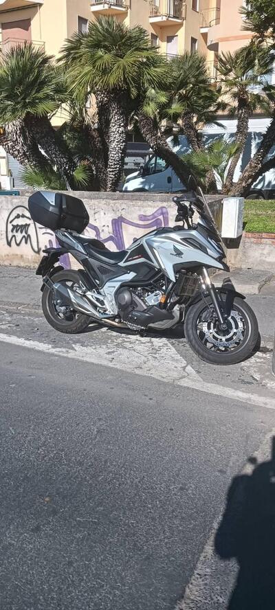 Honda NC 750 X DCT Urban (2021 - 24) usata