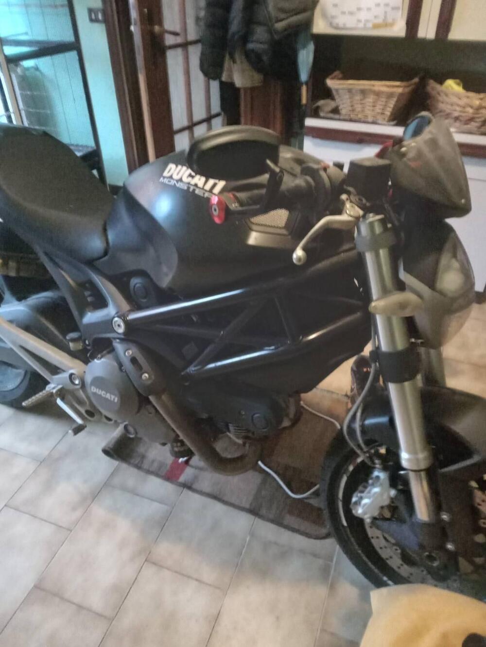 Ducati Monster 696 (2008 - 13) (3)