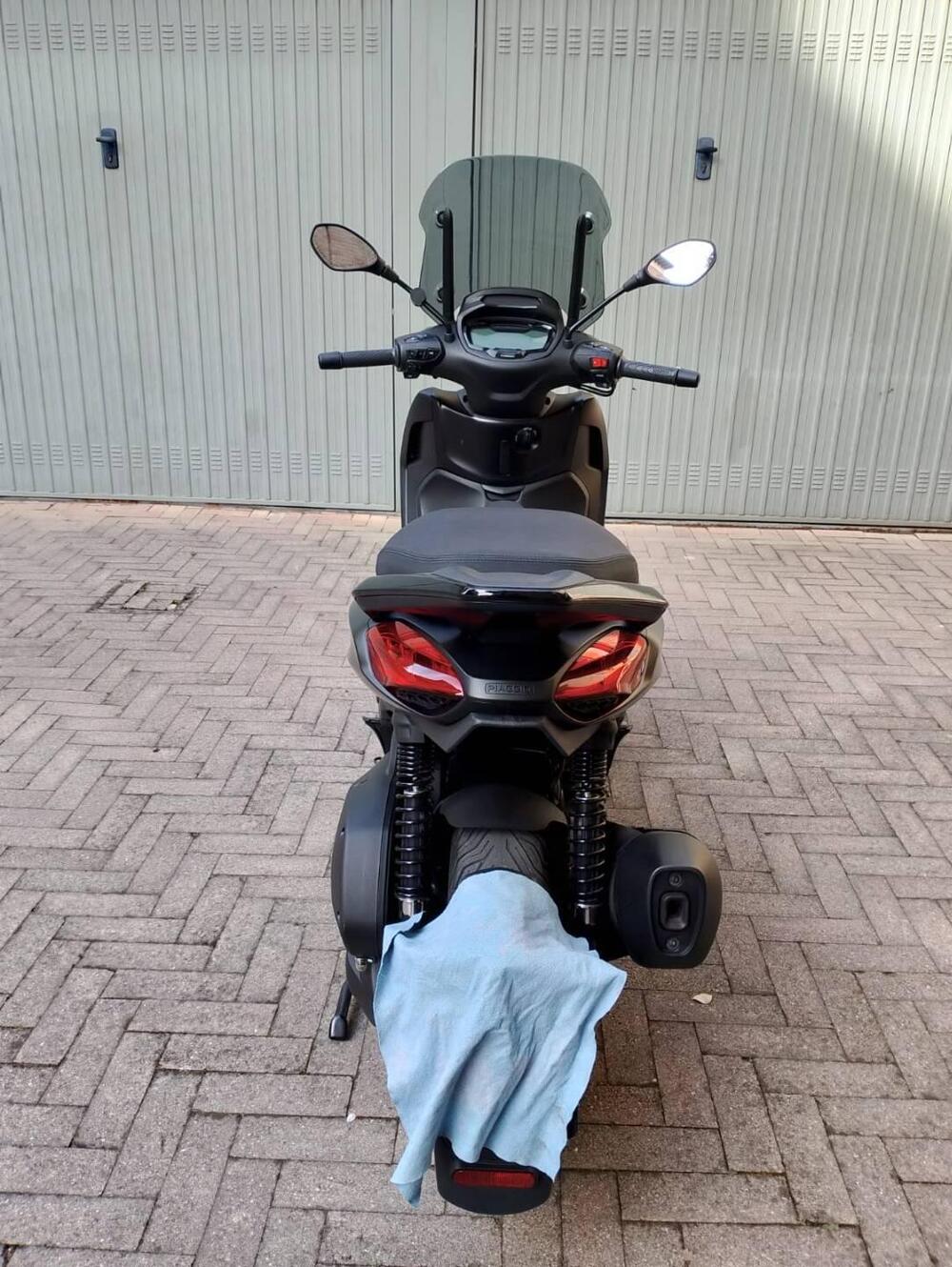 Piaggio Beverly 300 S ABS-ASR (2021 - 25) (3)