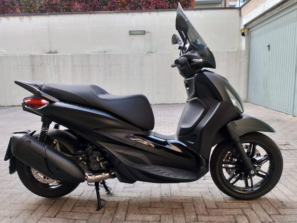 Piaggio Beverly 300 S ABS-ASR (2021 - 25) (4)