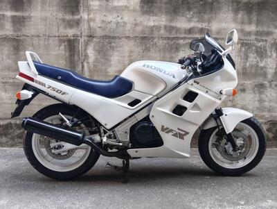 Honda VFR 750 F (1986 - 87) usata